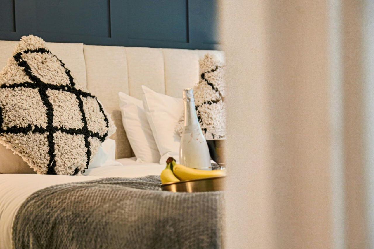 Campbell Park Apartment - City Centre - Free Parking, Balcony, Super-Fast Wifi And Smart Tv With Netflix By Yoko Property 밀턴 케인즈 외부 사진