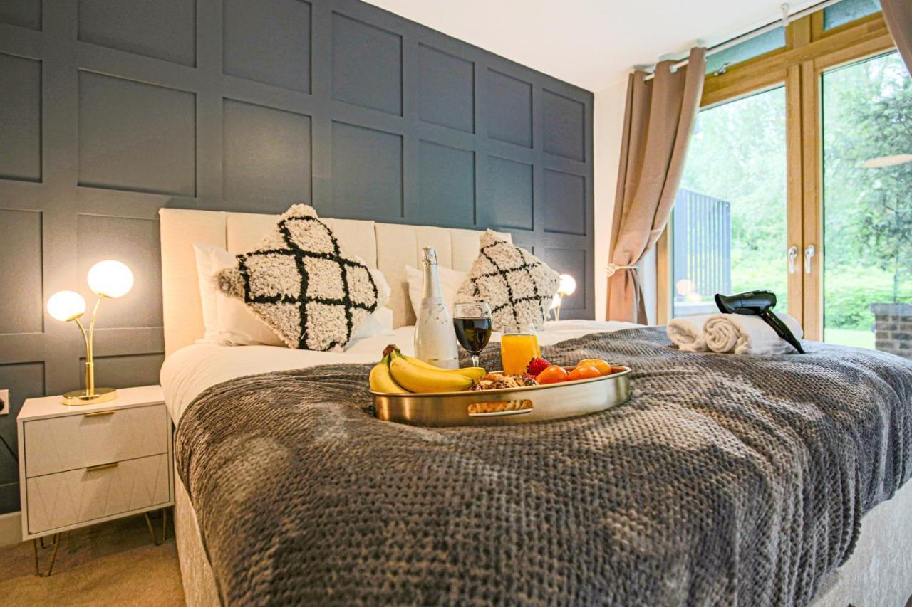 Campbell Park Apartment - City Centre - Free Parking, Balcony, Super-Fast Wifi And Smart Tv With Netflix By Yoko Property 밀턴 케인즈 외부 사진